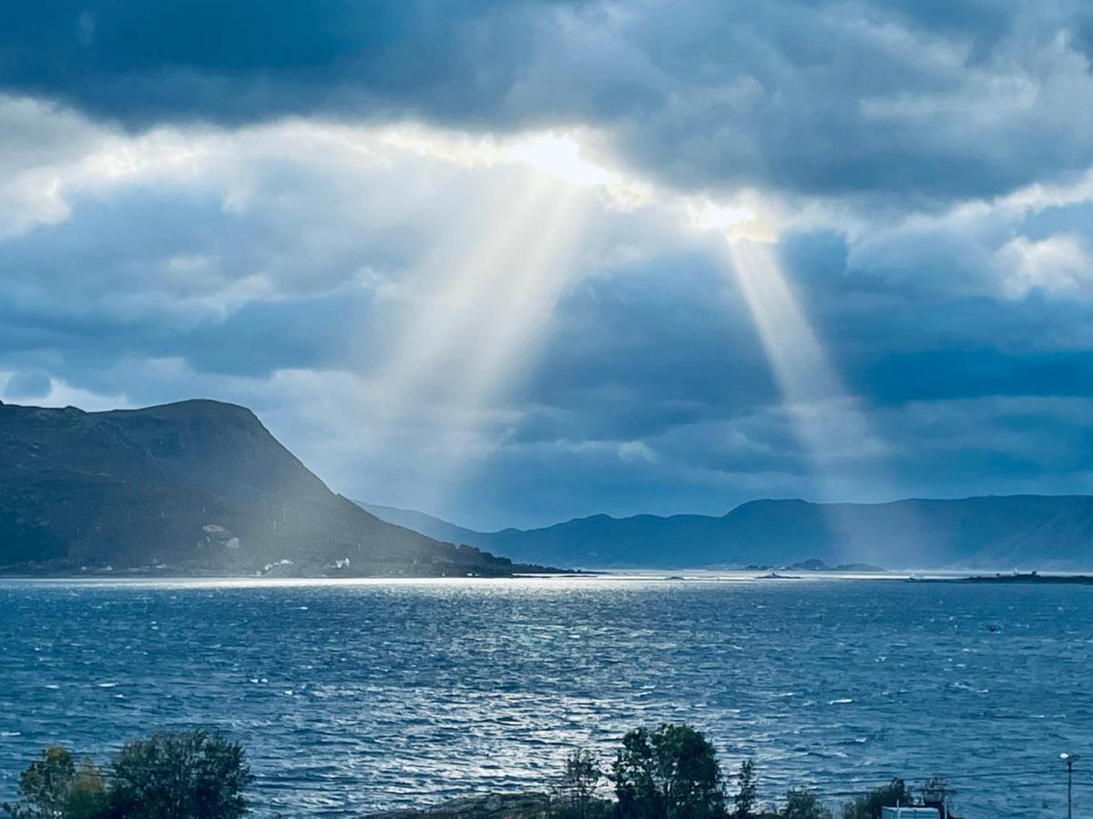 Kraen Gard Villa Larsnes Dış mekan fotoğraf